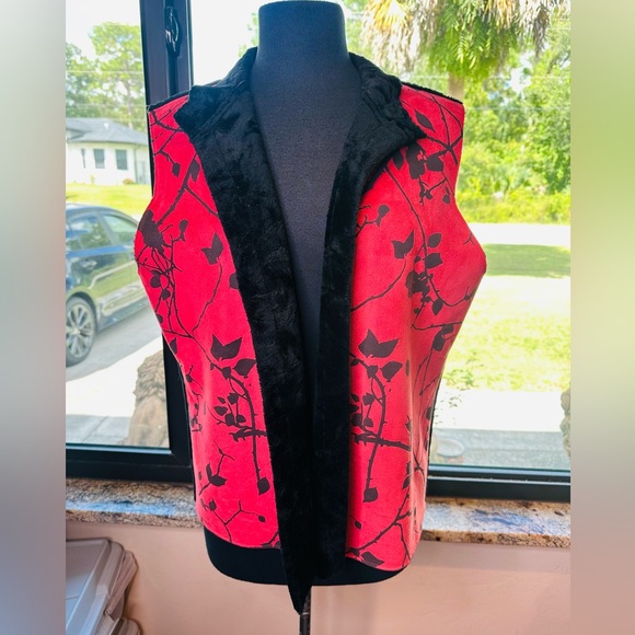 Robert Kitchen Vintage Red Black Suede Faux Fur Vest XL - Picture 1 of 7
